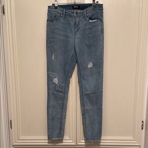 Mid rise skinny capris